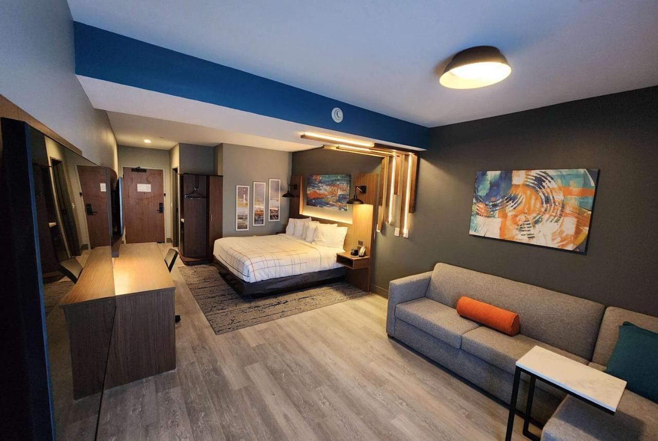 Hotel La Quinta & By Wyndham 2*