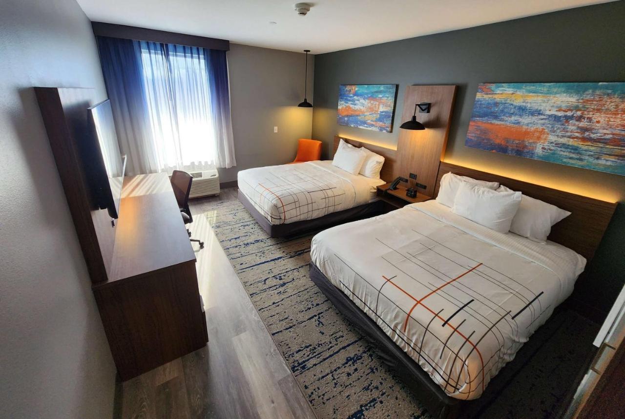 La Quinta & By Wyndham 2*